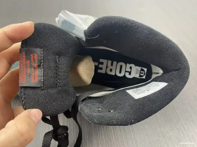 HYPE Black Jordan Gore-Tex High Particle 1 Element Retro Grey DB2889-001 0610